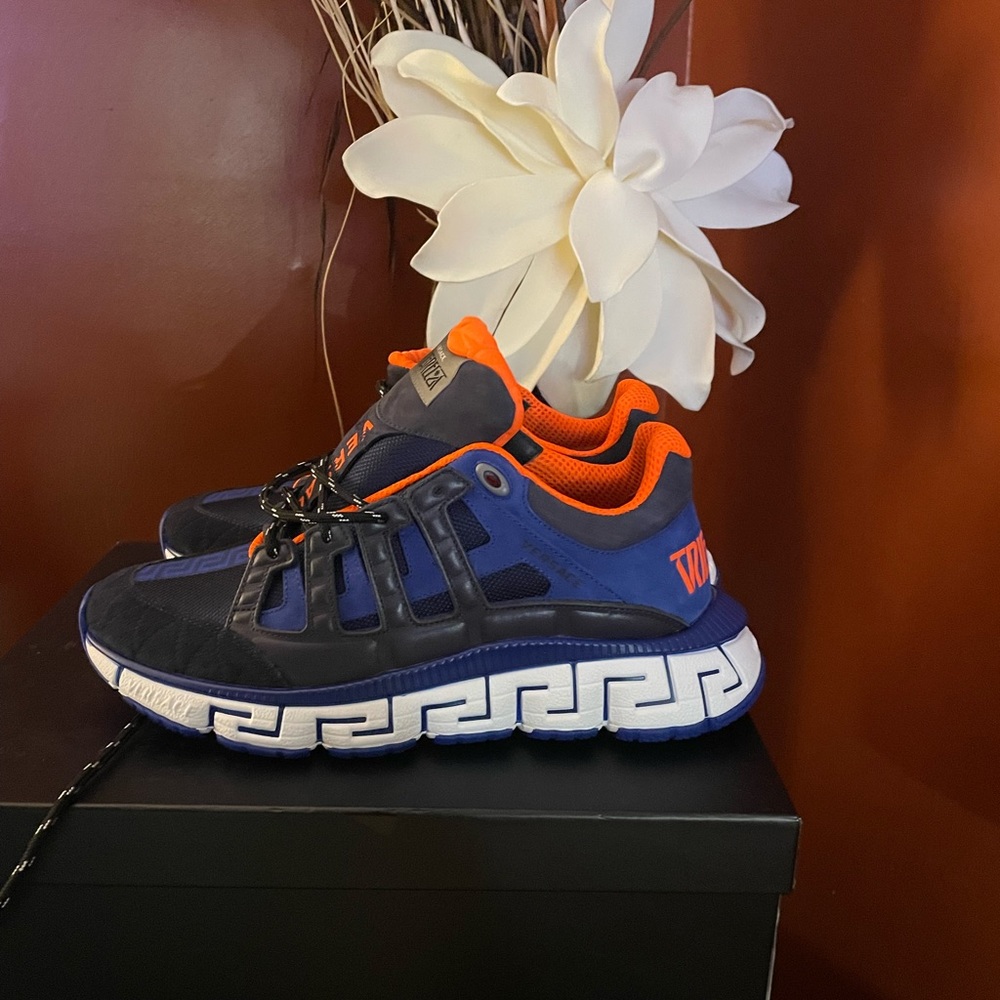 Versace
Trigreca low- size Eu/44 US/12